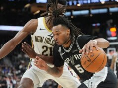 Saddiq Bey e Zion Williamson levantam Pelicans para vitória frustrante sobre o Spurs