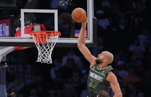 Estrelas ficam de fora enquanto Wolves ganham divisão de pares contra Warriors