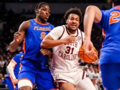 Thomas Haugh, nº 19 da Flórida, detona a Carolina do Sul