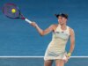 Elena Rybakina se recupera e supera Aryna Sabalenka pelo primeiro título do Aberto da Austrália