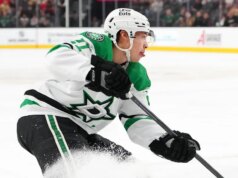 Estrelas visitam Mammoth em busca da quarta vitória consecutiva