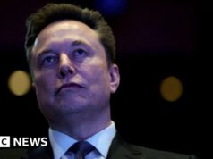 SpaceX de Musk se inscreve para lançar satélites de 1 milhão em órbita