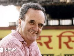 Homenagens chegam por toda a Índia ao reverenciado locutor da BBC, Sir Mark Tully