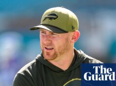 Projetos de lei promovem OC Joe Brady a técnico principal, já que a equipe pretende acabar com a seca do Tremendous Bowl