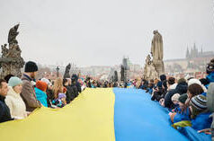 Rachadura se aprofunda entre o presidente tcheco e o governo eurocético