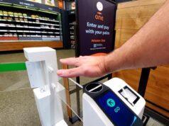 A Amazon está encerrando seu sistema palm ID para varejo, Amazon One, ao fechar lojas físicas