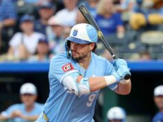 Relatório: Royals e Vinnie Pasquantino evitam arbitragem com acordo de dois anos