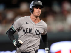 Bellinger retorna enquanto os Yankees recuperam com o melhor ataque da MLB
