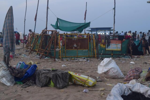 GARBAGE_MARINA_BEACH.jpg