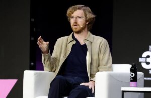 O fundador da Luminar, Austin Russell, concorda em aceitar intimação em caso de falência