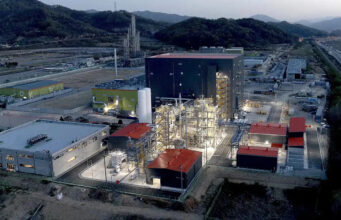 A empresa de baterias Group14 dispensa trabalhadores na fábrica de Washington – no momento em que a rival Sila aumenta