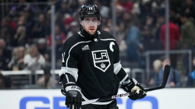 Los-Angeles-Kings-center-Anze-Kopitar.jpg