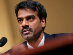 O chefe interino de segurança cibernética de Trump carregou documentos confidenciais do governo no ChatGPT