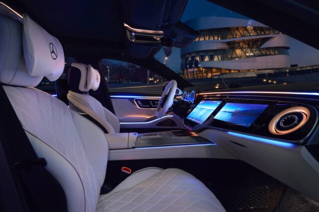 Mercedes-Benz-S-Class-Interior.jpg