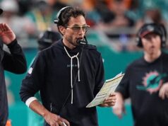 Chargers contratam Mike McDaniel como coordenador ofensivo