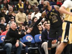LeBron James e Alex Ovechkin trocam camisas em Washington