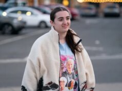 A estrela da BBC zomba do Gogglebox depois que ela ‘não consegue fazer com que eles assistam’ seu novo programa