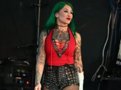 Estrela da WWE que adora terror admite: ‘Quero que as pessoas me conheçam por grampear a cabeça das pessoas’