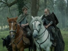 O pênis protético de 10 polegadas do Cavaleiro dos Sete Reinos period tão pesado que ‘precisava de reforço’