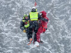 Lindsey Vonn: ‘Sonho olímpico não acabou’ depois de machucar o joelho em acidente