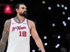 Relatório: Steven Adams, pivô do Rockets, passa por cirurgia no ultimate da temporada