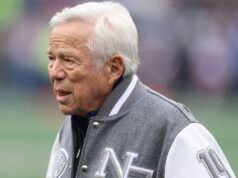 O proprietário do Patriots, Kraft inflexível Belichick, merecia ser o primeiro eleitor do Corridor da Fama