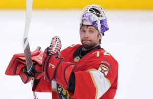 ‘Luta de goleiros!’: Fãs de hóquei reagem à briga entre Bobrovsky e Nedeljkovic