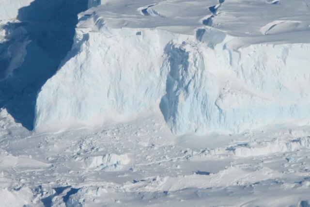 antarctica-ice-sheet-glacier-1280x853.jpg
