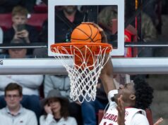 Charles Bediako, do Canadá, perde para o Tennessee no retorno ao Alabama