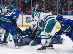 O chão desabou sob Canucks com mais uma perda sombria