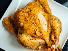 Há anos que não uso meu forno para assar frango. Esta é a maneira melhor e mais rápida