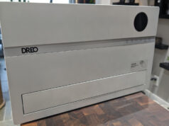 Finalmente, um aquecedor inteligente de parede que mantém minha casa aquecida sem ocupar espaço