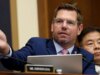 Swalwell promete que, se eleito governador, ex-agentes do ICE seriam ‘indesejáveis’ na Califórnia