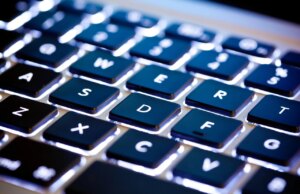 Como usei o GPT-5.2-Codex para resolver um bug misterioso e um pesadelo de hospedagem – em menos de uma hora