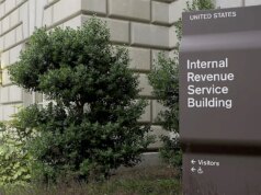 O IRS compartilhou erroneamente dados confidenciais de contribuintes de imigrantes com o DHS: processo judicial