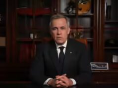 ‘Estamos comprando canadense’: PM Mark Carney rebate a ameaça tarifária de 100% de Trump