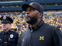 Ex-wide receiver de Michigan faz afirmações surpreendentes sobre Sherrone Moore em meio a escândalo