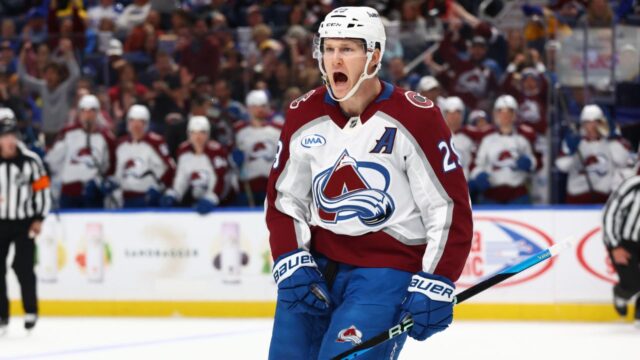 nathan-mackinnon.jpg
