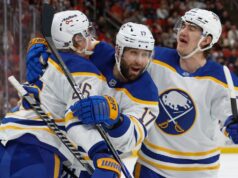 Sabres em brasa derretendo a tristeza do inverno, uma vitória de cada vez