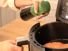 Os melhores e piores óleos de cozinha para usar na sua fritadeira de ar, de acordo com um chef