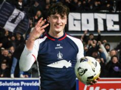 Do futebol Uni a um hat-trick de primeira linha – conheça Barney Stewart, de Falkirk!