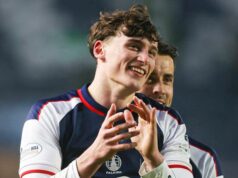 O hat-trick de Stewart inspira Falkirk a uma vitória contundente sobre o Hibernian
