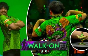 O brilhante passeio da lenda de Ally Pally, Sakai, com a lâmpada do gênio!