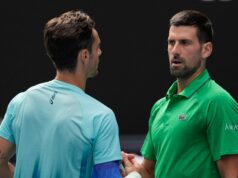 Djokovic nas semifinais do Aberto da Austrália após lesão de Musetti