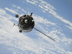 Cientistas alertam que crescentes constelações de satélites podem desencadear o colapso orbital