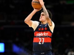 Will Riley, do Canadá, estreia como titular na unidade de abertura mais jovem da história da NBA