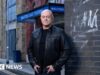 O ator Ross Kemp retornará a EastEnders por um curto período