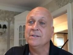 Cal Ripken Jr., membro do Corridor da Fama do Beisebol, em "A comida para viagem" – 01/05/2020