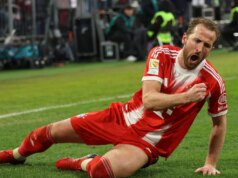 Harry Kane marca dois gols na vitória do líder da Bundesliga, Bayern de Munique, sobre o Eintracht Frankfurt