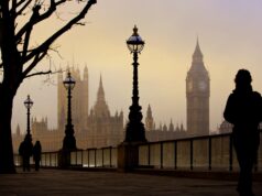 Economia do Reino Unido obtém crescimento de 0,1% no quarto trimestre